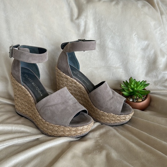 Stuart Weizmann Wedge - Picture 2 of 4